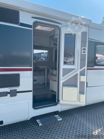 Integriertes Wohnmobil BÜRSTNER Elegance I 910 G *Sie sparen: ca. 85.000¤*