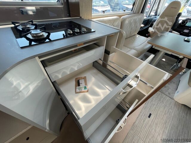 Integriertes Wohnmobil BÜRSTNER Elegance I 910 G *Sie sparen: ca. 85.000¤*