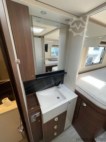 Integriertes Wohnmobil BÜRSTNER Elegance I 910 G *Sie sparen: ca. 85.000¤*