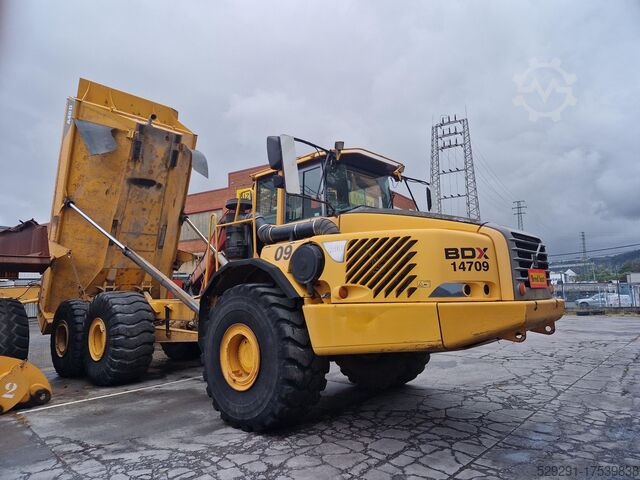 Articulated dump truck VOLVA A40D