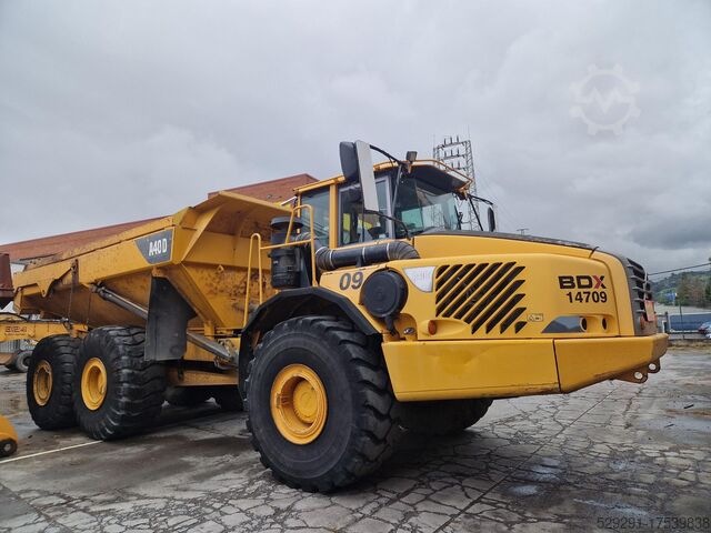 Articulated dump truck VOLVA A40D