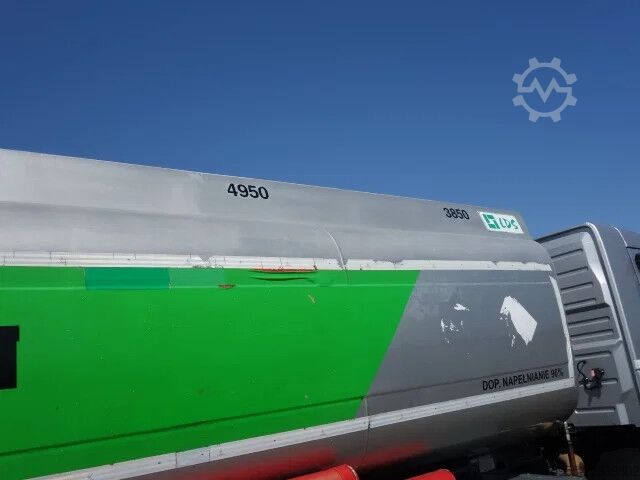 Tanker truck Volvo FM 9 18600 LITER FEULTANK,4 COMPARTMENTS