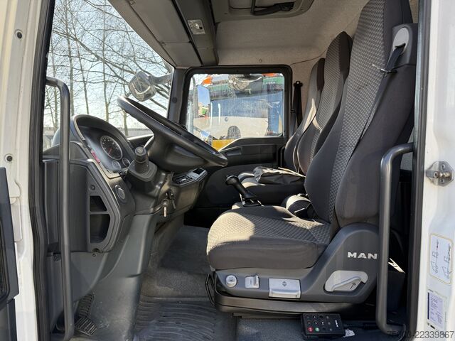 Van chassis MAN TGL 8.180 4X2 BL