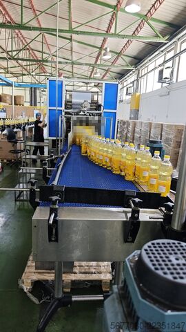 Complete PET Edible Oil Bottling Line AVE / SIAPI SIAPI EAS 50.100/8, AVE RVM 30/8...