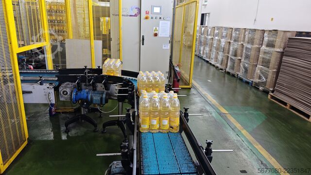 Complete PET Edible Oil Bottling Line AVE / SIAPI SIAPI EAS 50.100/8, AVE RVM 30/8...