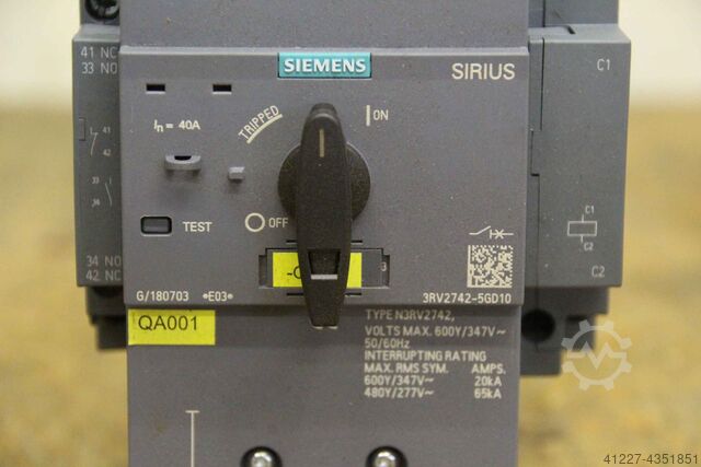 Circuit breaker Siemens SIRIUS 3RV2