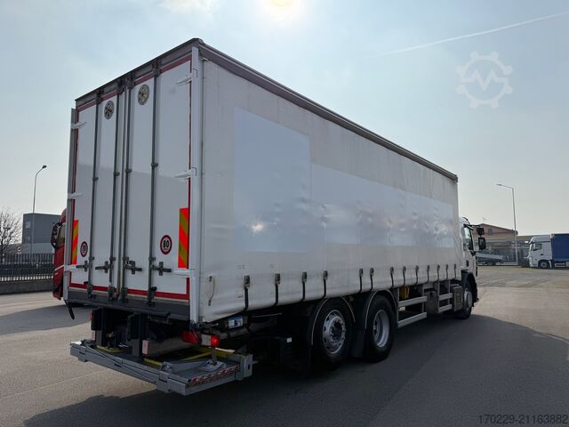 Flatbed truck with tarp Renault D 26