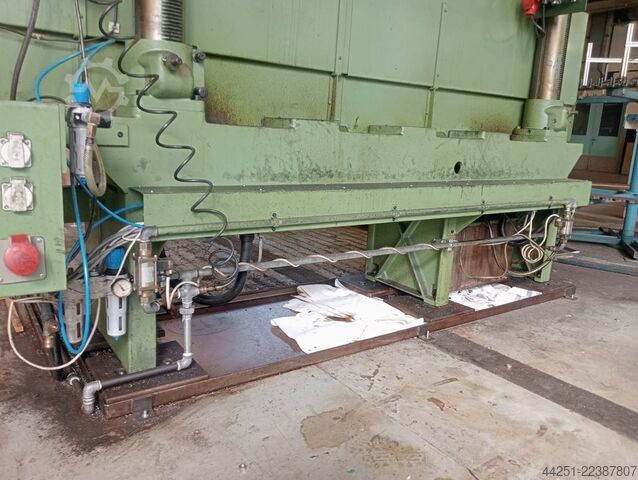 Turret-type multi-spindle gang drilling Alzmetall AC 32