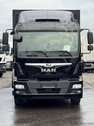 Beverage truck MAN TGM 26.320 L / LBW / 2xAHK / LENKACHSE / 22 PAL