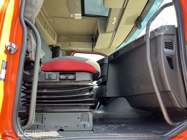 Tipper truck VOLVO FH500 8x4*Dreiseitenkipper*Bordmatik*VEB*Liege
