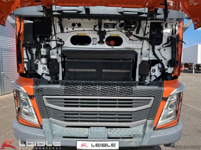 Tipper truck VOLVO FH500 8x4*Dreiseitenkipper*Bordmatik*VEB*Liege