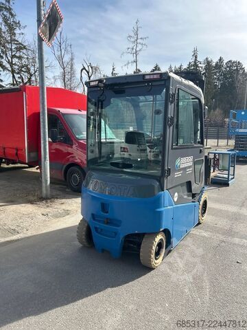 Electric - 4 wheels Toyota 8FBMT35 - FSW 5500