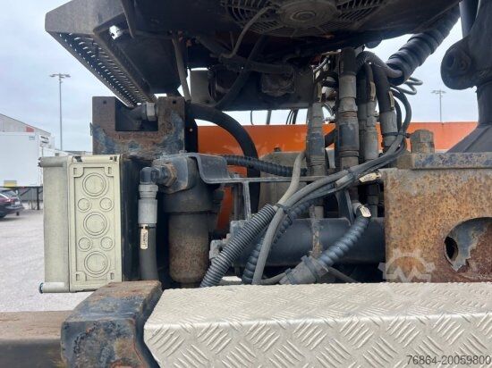 Swap chassis trailer  PLATEAU-WECHSELPRITSCHE MIT LOGLIFT 140S INKL. ROTATOR UND GREIFER