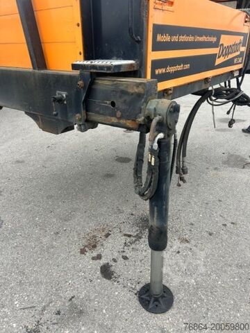 Swap chassis trailer  PLATEAU-WECHSELPRITSCHE MIT LOGLIFT 140S INKL. ROTATOR UND GREIFER