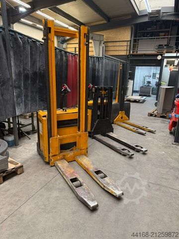 3 x Ameise,Hochhubwagen,Stapler Jungheinrich 3 Stück Sonderpreis 1,2 bis 1,5 To