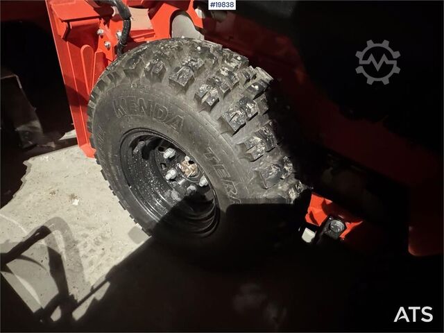 Construction equipment  Mammoth 850 – Almost unused with snow blower, salt