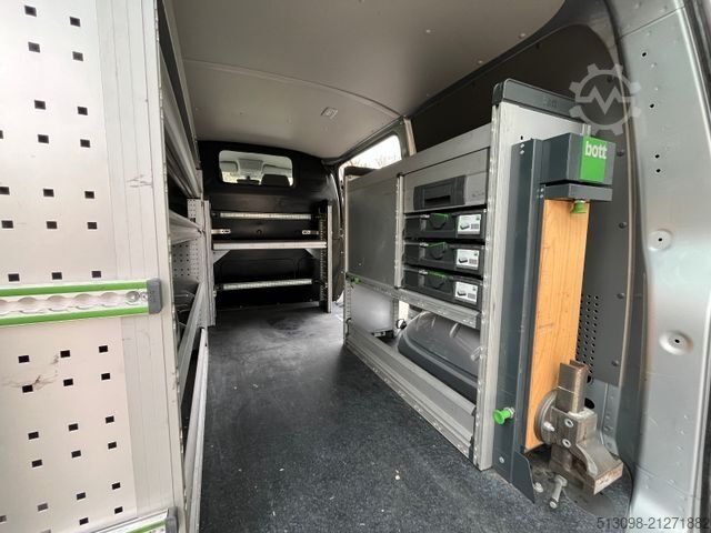 Kastenwagen VOLKSWAGEN T6.1 BOTT REGALS. TEMP. SHZ NAVI KLIMA 1.HAND