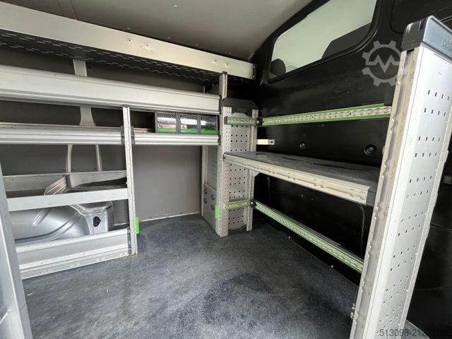 Kastenwagen VOLKSWAGEN T6.1 BOTT REGALS. TEMP. SHZ NAVI KLIMA 1.HAND