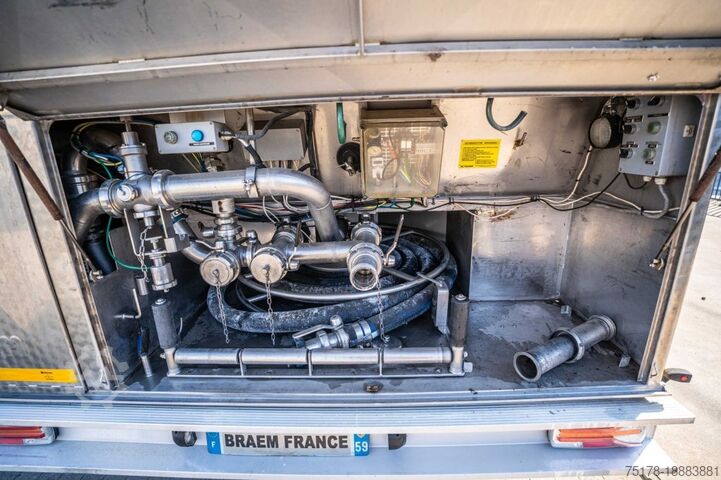 Milk tanker MAGYAR CITERNE HYDROLIQUE MONO-CUVE + 26.000 L