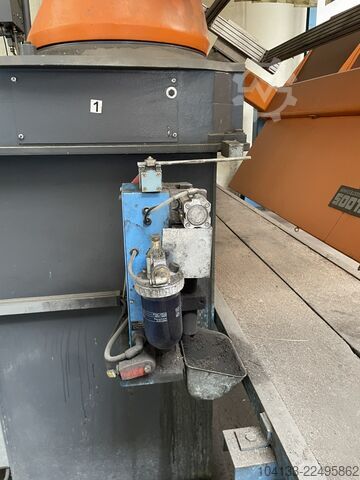 Robot welding system Cloos ROMAT 310
