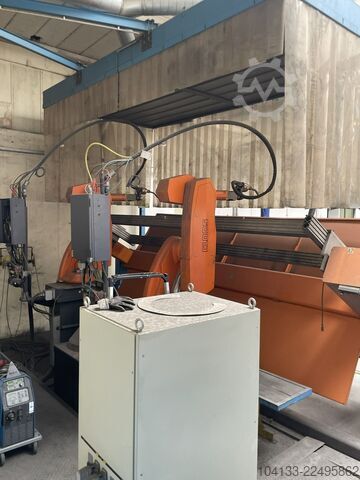 Robot welding system Cloos ROMAT 310