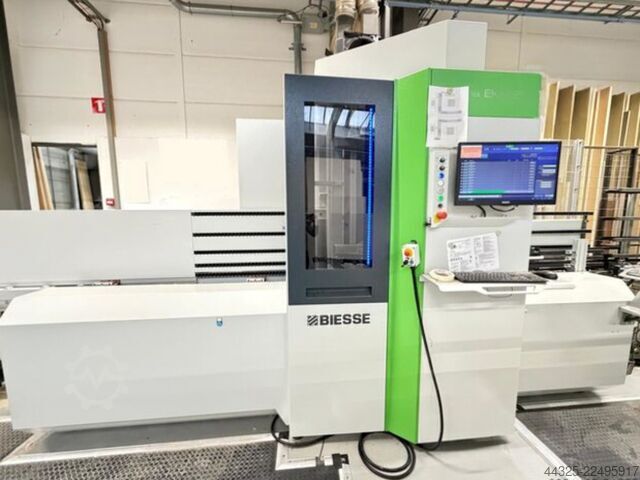 Vertikale CNC-Bohrmaschine BREMA EKO 2.2