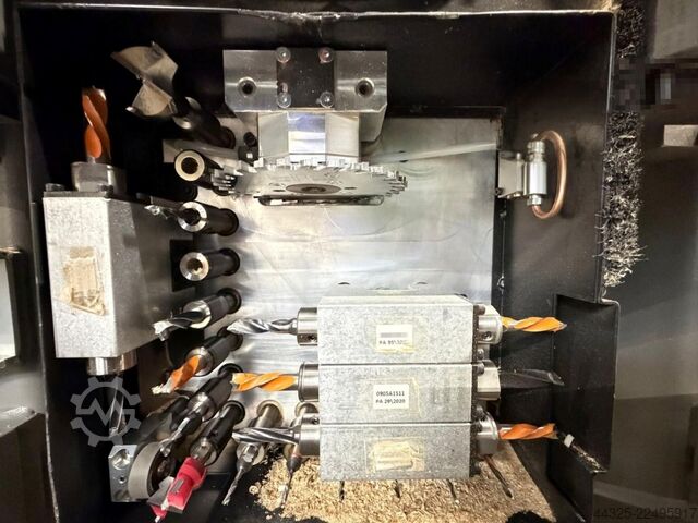 Vertikale CNC-Bohrmaschine BREMA EKO 2.2
