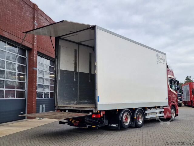 Suitcase Scania R580 V8 NGS Highline 6x2*4 - Box with sidedoors...