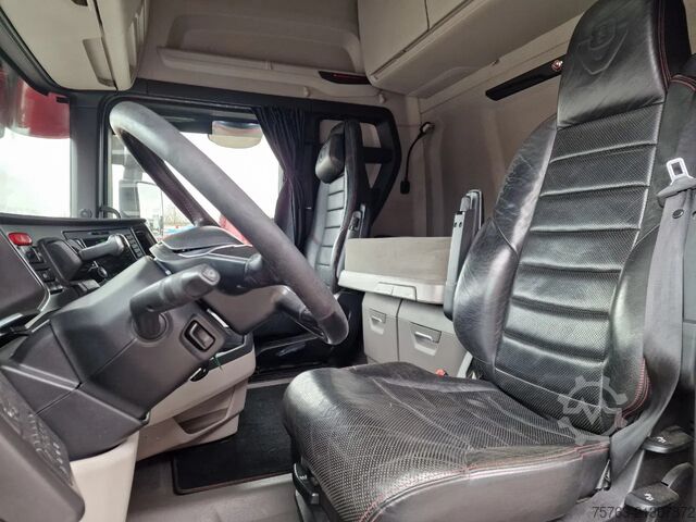 Suitcase Scania R580 V8 NGS Highline 6x2*4 - Box with sidedoors...