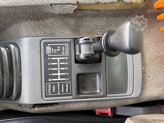 Open body Renault HD260-20 PR OPEN LAADBAK MET HMF853 KRAAN / BLA...