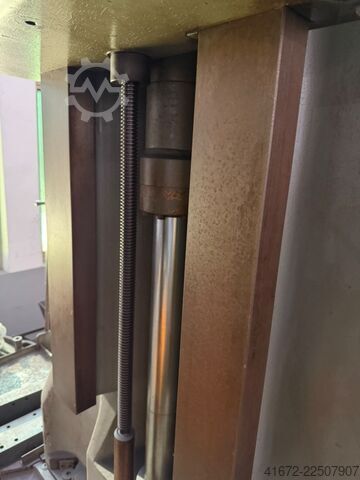 Zahnrad-Abwälzfräsmaschine - vertikal PFAUTER P 1800 B