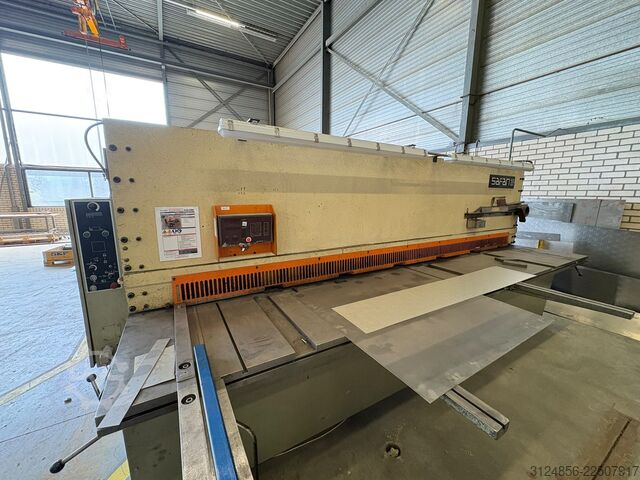 Hydraulic guillotine shear Safan VS370-6
