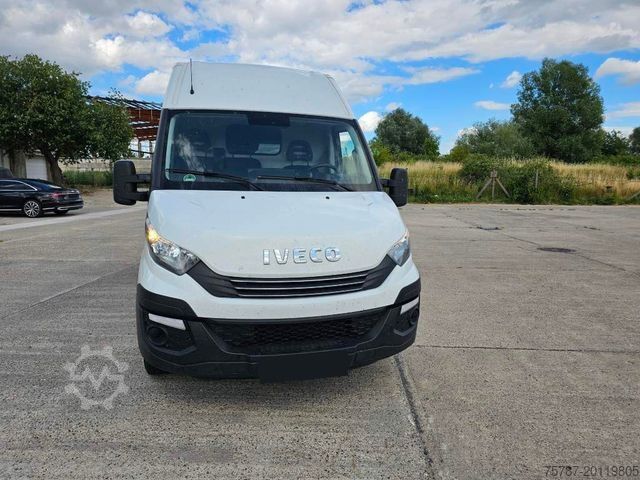 High top van IVECO 35S16 A8 V L, mittellang & hoch, kleiner Schaden