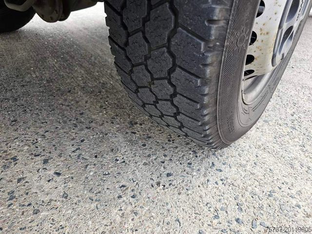 High top van IVECO 35S16 A8 V L, mittellang & hoch, kleiner Schaden