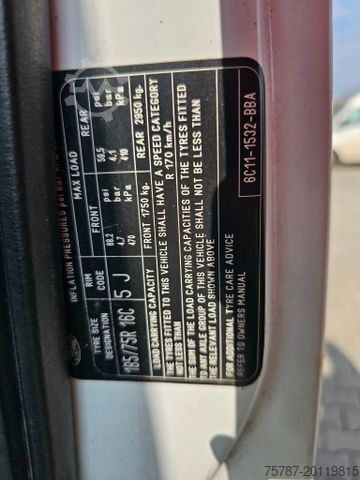 Kleinbus FORD Transit Trend 17 Sitzer