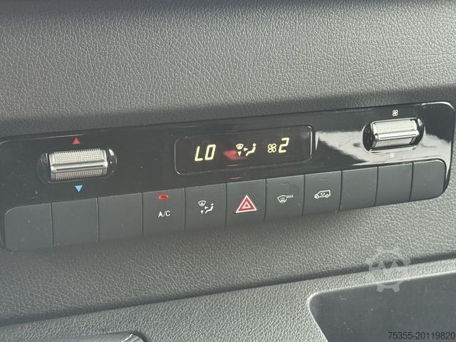 Box van MERCEDES-BENZ Sprinter 315 CDI Klima Kamera UPS-Integralkoffer