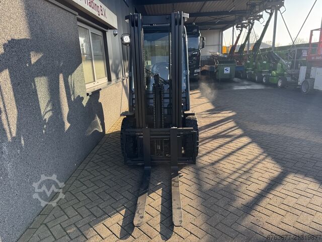 Toyota 06-8FG30F Triplex 430 Freihub / Seitenschieber LPG 2019 TOYOTA 06-8FG30F Triplo 430 Freelift / Sideshift LPG 2019