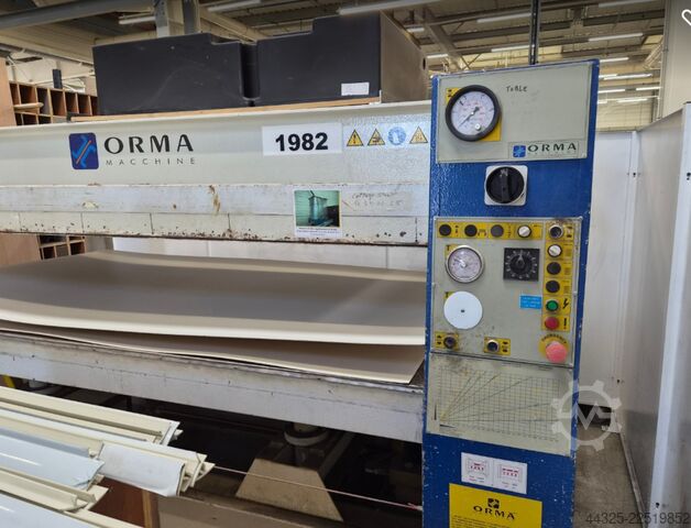 Heisspresse ORMA NPC 4/70