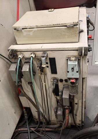 2-Stationen Schweißroboterzelle ABB 2-Stationen Schweißroboterzelle
