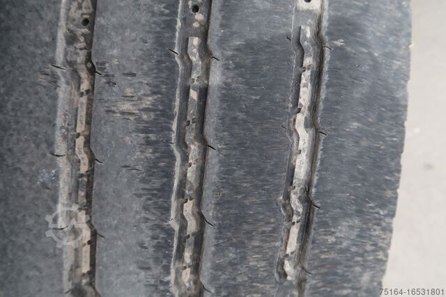 Truck with box body Mercedes-Benz 1222 L