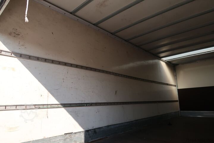 Truck with box body Mercedes-Benz 1222 L