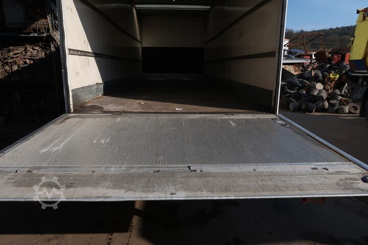 Truck with box body Mercedes-Benz 1222 L