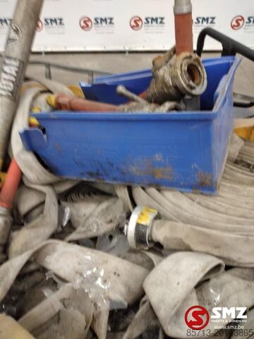 Used fry with various fire hoses Diversen Occ bak met diverse brandweerslangen