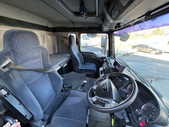 Special purpose truck MAN TGA 26.440 6X2-2 LL, HOCHDRUCK KEHRMASCHINE 300 BAR,  LENK-LIFTACHSE, VOLL-LUFT, E4