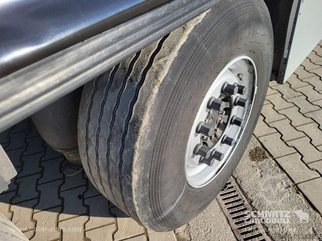 Auflieger mit Pritsche & Plane Schmitz Cargobull Schiebeplane Standard