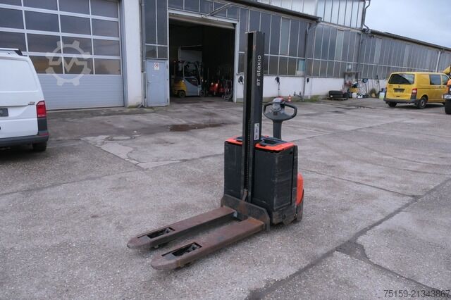 Manual stacker bt SWE 080L Batterie 05/2020