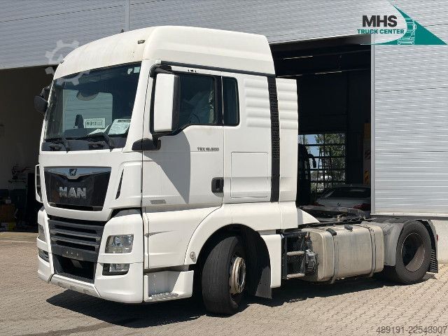 Standard SZM MAN TGX 18.500 4X2 BLS