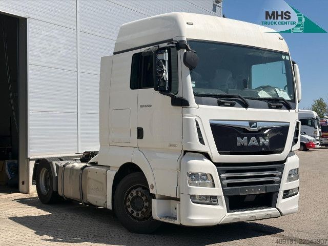 Standard SZM MAN TGX 18.500 4X2 BLS