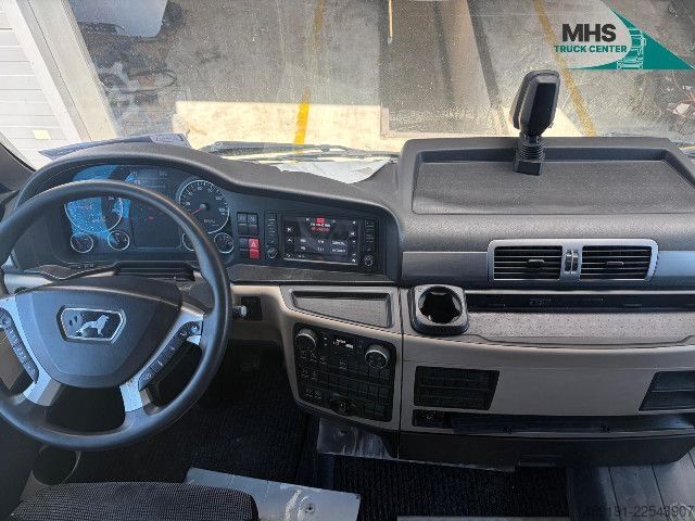 Standard SZM MAN TGX 18.500 4X2 BLS