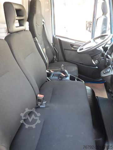 Box van IVECO ML 75 E 21 P Koffer 7,25m/Aufstiegstreppe/Klima